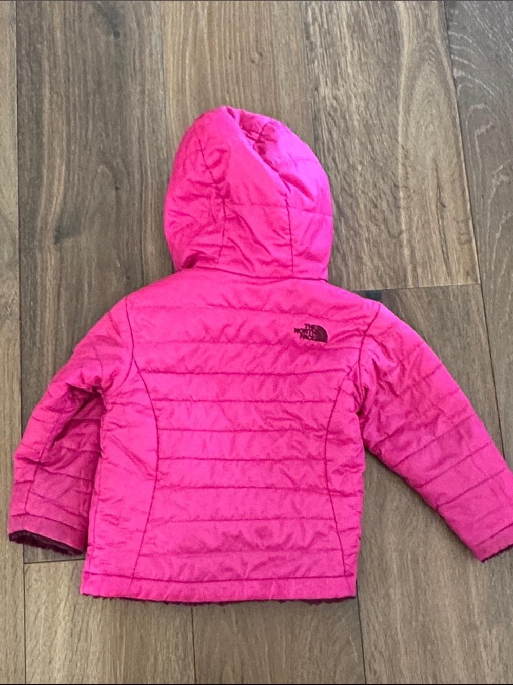 The North Face toddler reversible quilted puffer jacket 2T - Picture 6 of 6